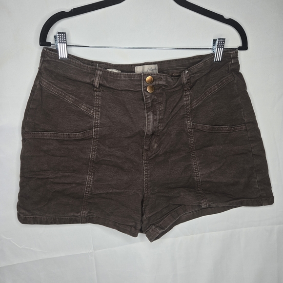 Universal Thread Pants - Universal Thread Women’s Brown High-Rise Utility Shorts Size 14/32 Double Button